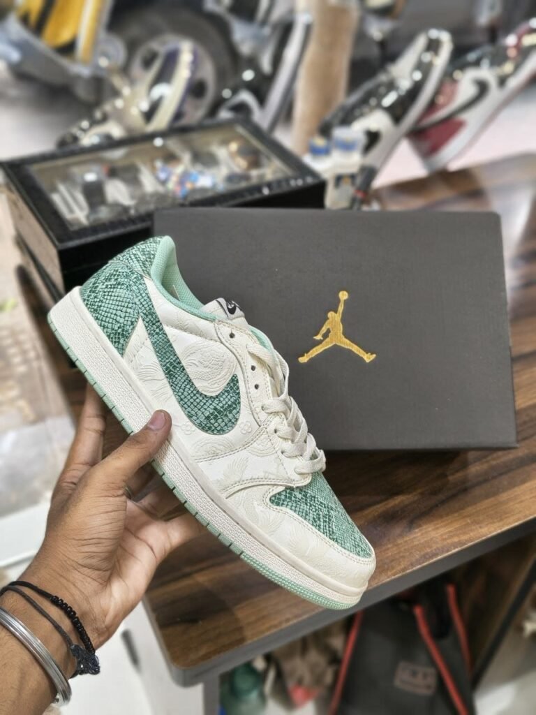air-jordan-1-low-year-of-the-snake-first-copy