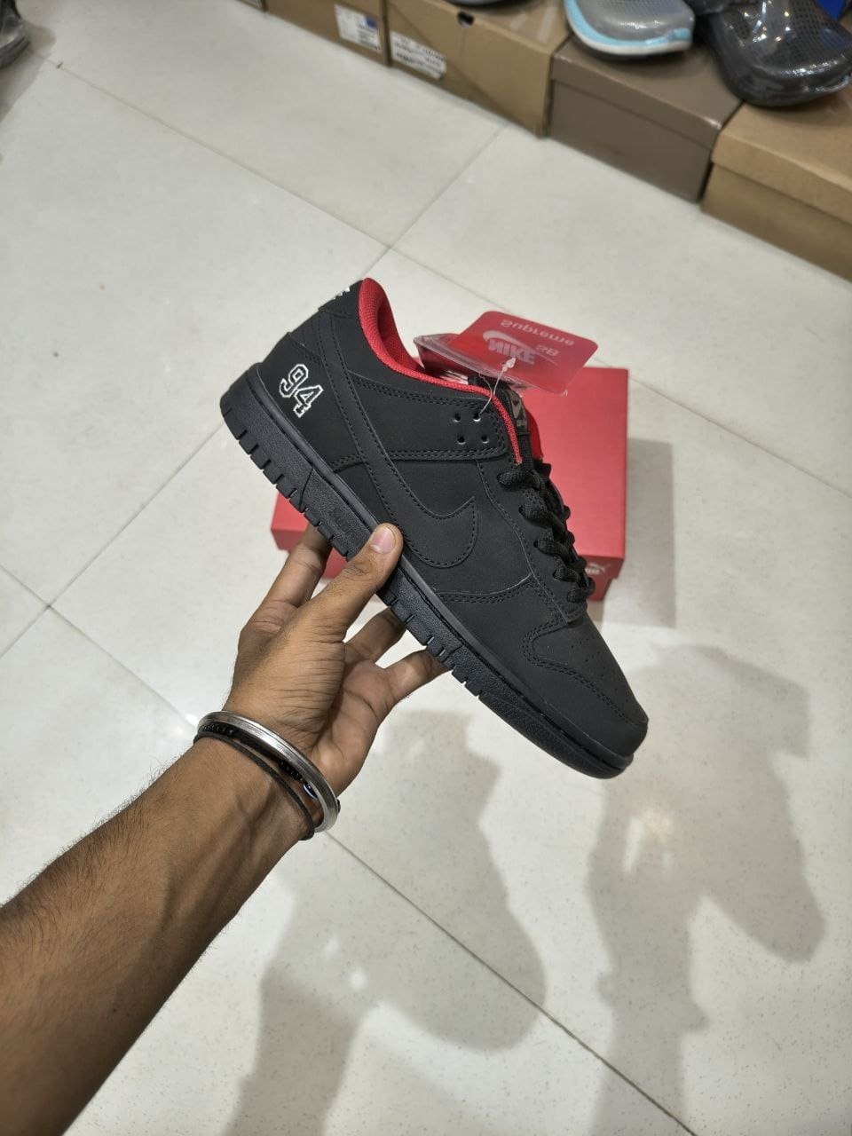 nike-sb-dunk-low-supreme-94-black-first-copy nike-sb-dunk-low-supreme-94-black-first-copy