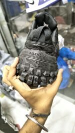 balenciaga-defender-black-first-copy-3