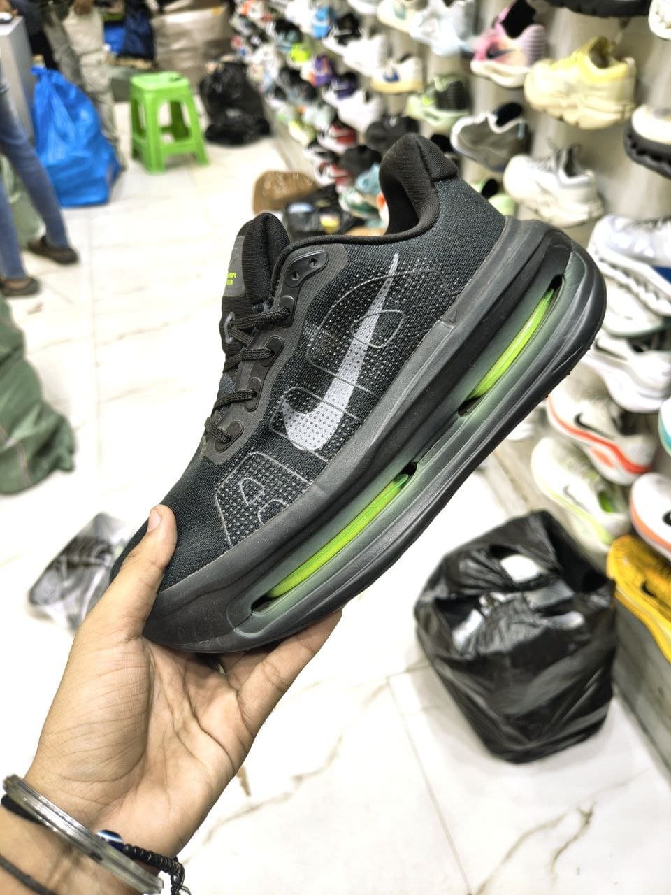 nike-vomero-premium-black-first-copy nike-vomero-premium-black-first-copy